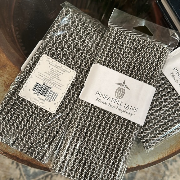 New Paper Party straws 75 ct Bundle Black & white made in USA - Picture 5 of 7